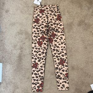 Beach Riot Leopard Leggings “Piper Legging” Size Small NWT